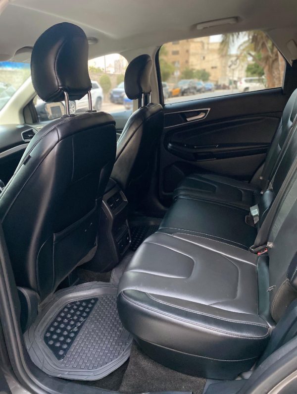 Ford Edge – Image 5