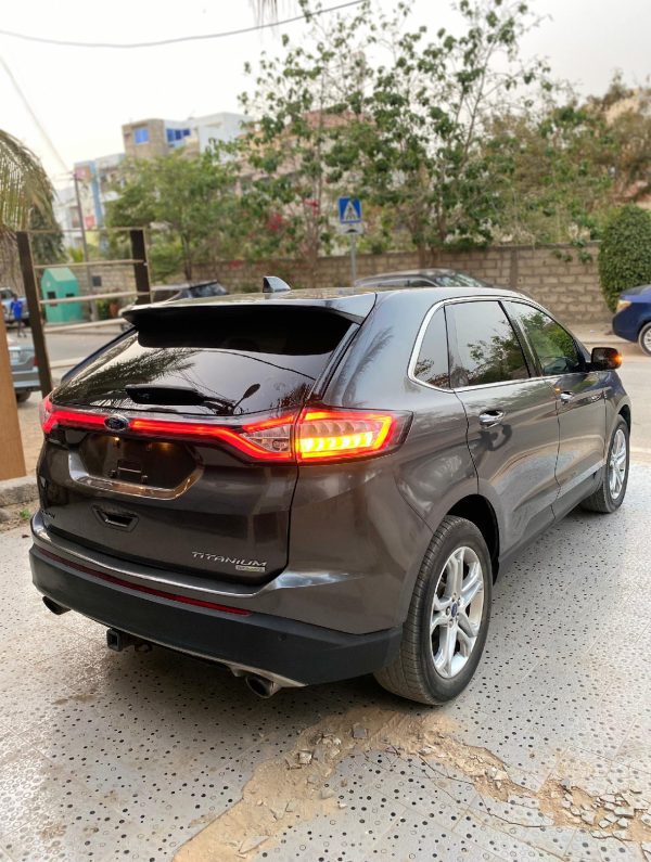 Ford Edge – Image 7