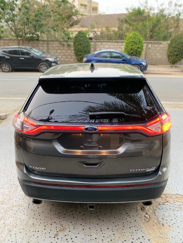 Ford Edge – Image 8