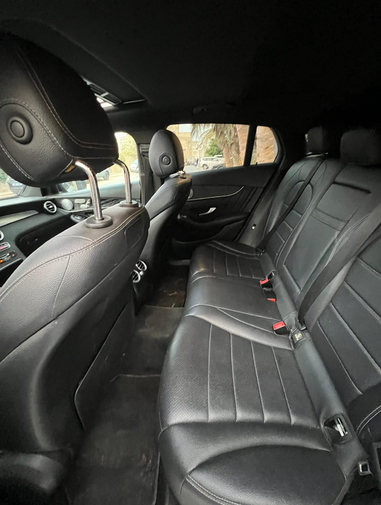 MERCEDES GLC 300 – Image 6