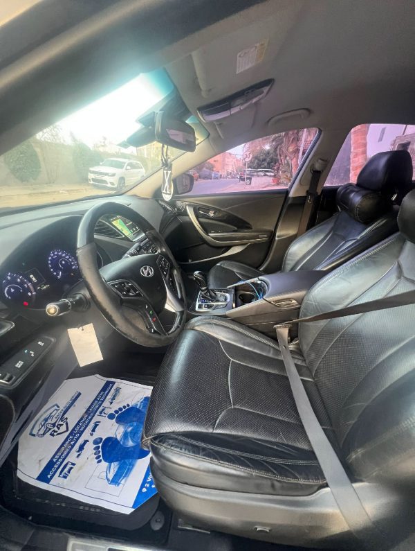HYUNDAI GRANDEUR – Image 4