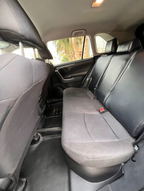 TOYOTA RAV 4 – Image 6