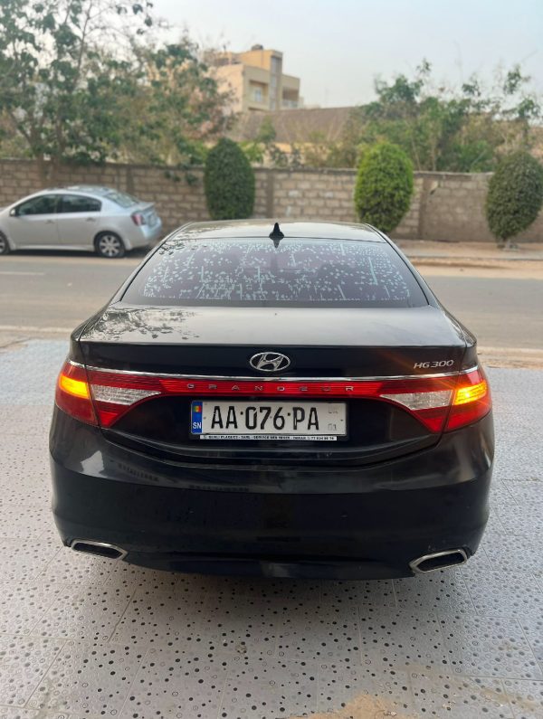 HYUNDAI GRANDEUR – Image 9