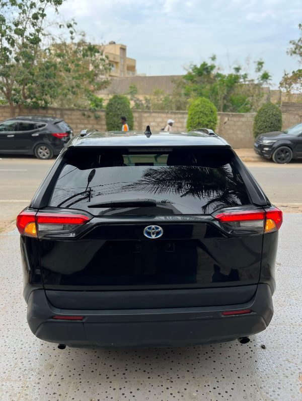 TOYOTA RAV 4 – Image 8